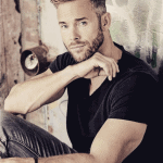 Is Charly Luske juist de strengste of liefste ouder in het gezin? Lees snel het interview met hem!