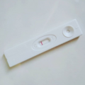 Gedachten tijdens het doen van een zwangerschapstest…