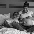 Bevallingsverhaal: “De verloskundige duwt het laatste randje weg bij een wee”