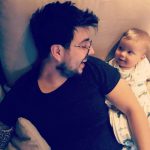 Papa Kay: “Mijn vrouw werd wakker tijdens de keizersnede, vreselijk”