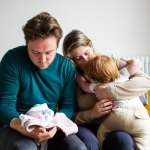 Het afscheid van baby Lauren is klein en groots tegelijk