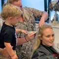 #6 VLOG: MIJN BORST HEEFT KANKER |  Renee verliest haar lange blonde haren, en besluit alles kaal te scheren