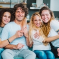 Het Gezinsbudget van Tim: “Mijn partner en ik verdienen samen maandelijks netto zo’n €7900, ik heb spijt van het bedrag wat we aan nieuwe auto’s hebben besteed”