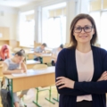 Docente Loes: “‘Nu ben je alle grenzen over gegaan, eruit’, zei ik tegen mijn leerling Luca, en zo ging het met de meerderheid van de leerlingen, ik voelde me zo aangevallen, hoe lang kon ik dit volhouden?” 